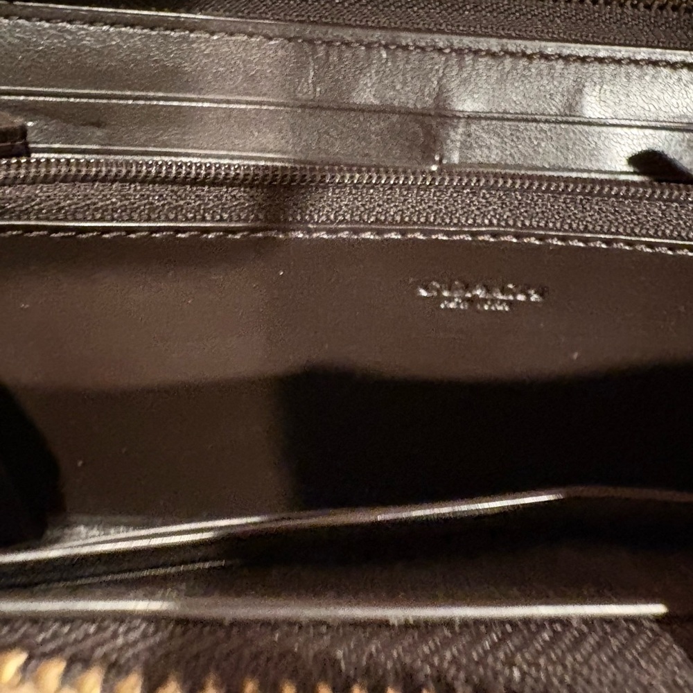 Coach Signature Tote and Wallet Set - Picture 15 of 16